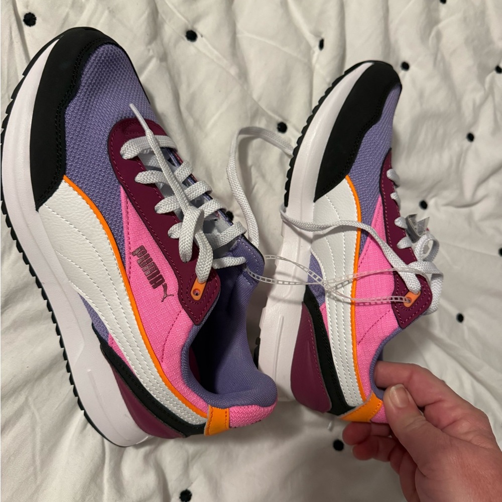 Puma Women's Purple and Pink Sneakers
